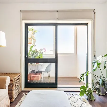 Charming By The Apartment *