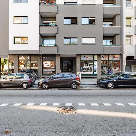 Apartment Charming By The